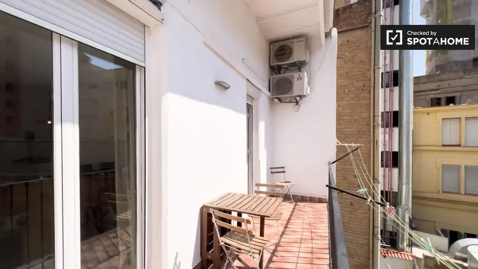 Piso con terraza en alquiler en Ciutat Vella, imagen 8