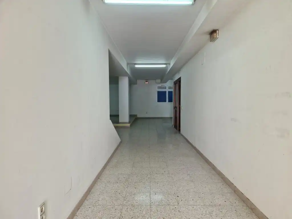 Gewerbefläche zum Verkauf in Avenida da Constitución 49, imagen 7