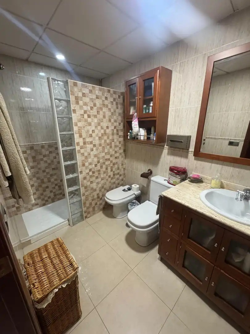 Bany de Pis en venda en Lucena