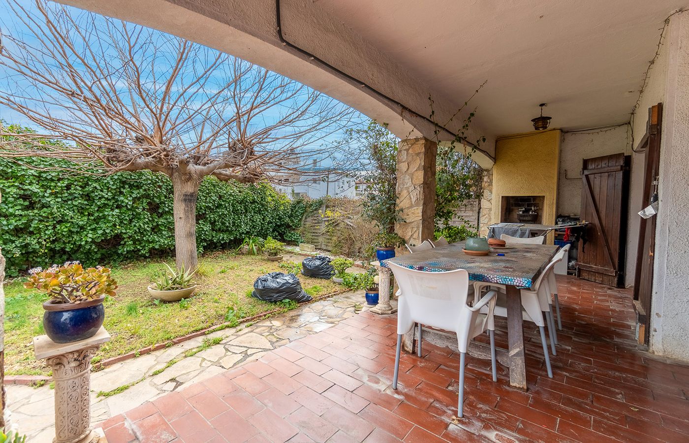 House or chalet for sale in Carrer Requesens, Requesens