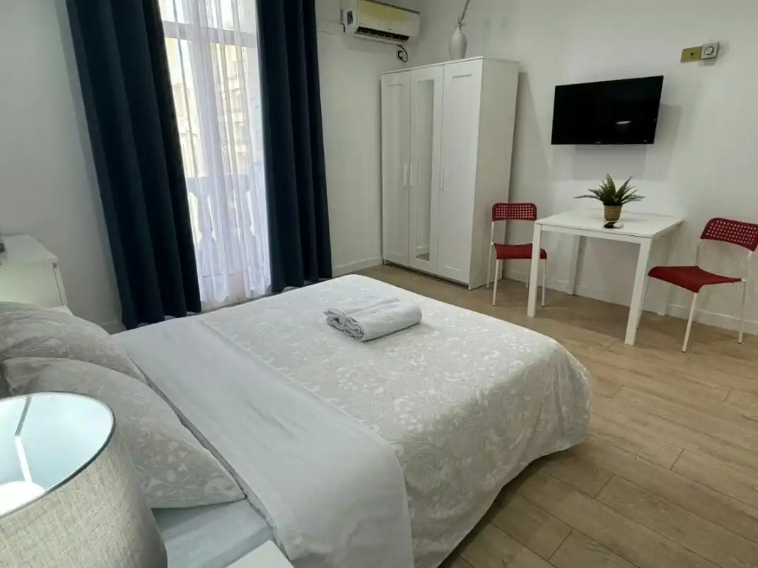 Bedroom of Flat for rent in Madrid  with Air Conditioner, Heating and Furnished