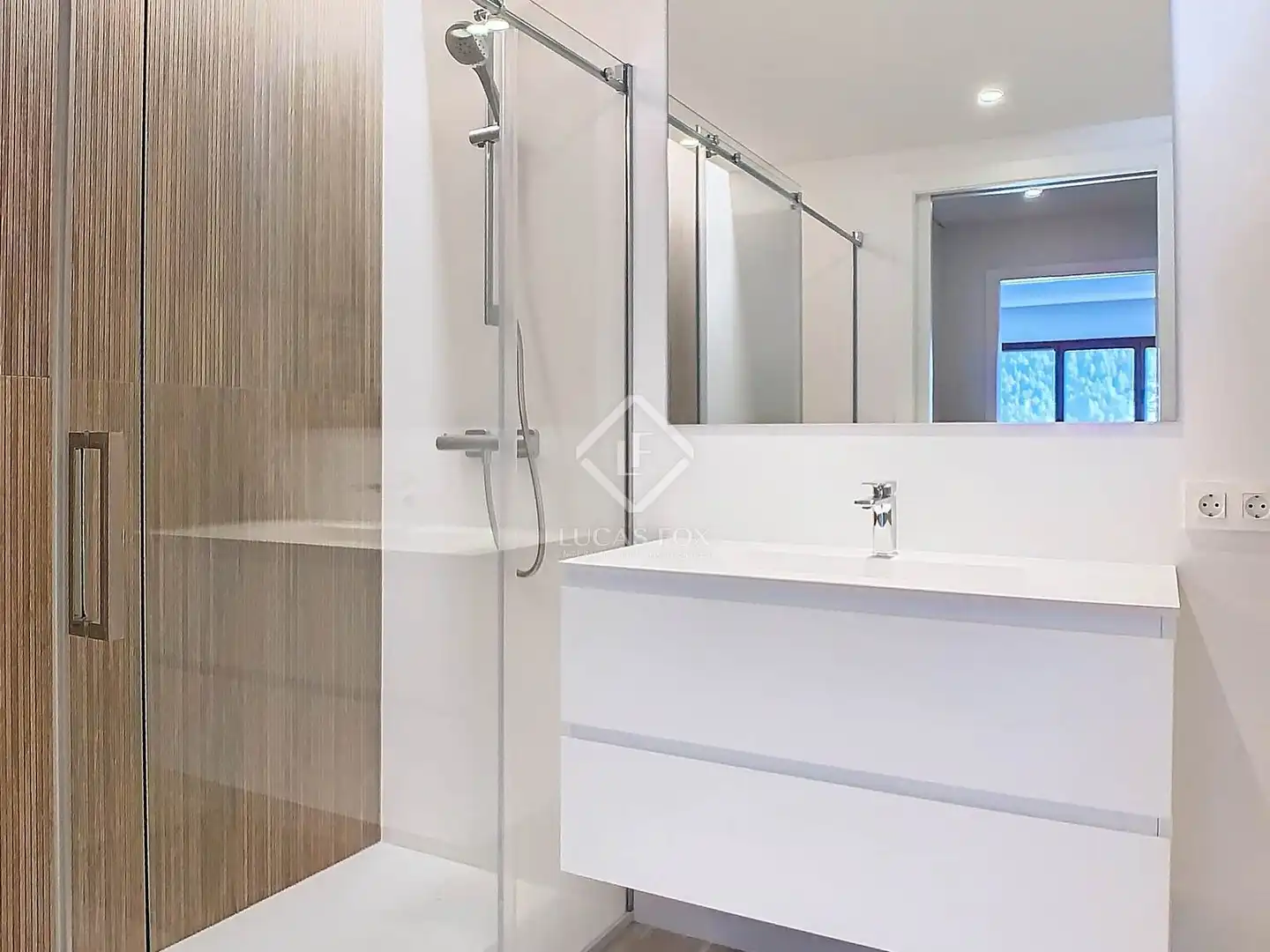 Baño de Casa o chalet en venta en Madrid con Aire acondicionado, Calefacción y Parquet