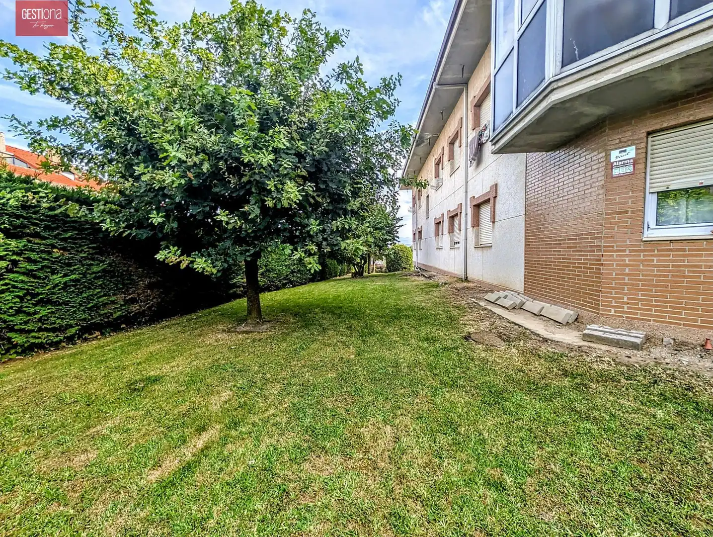 Vista exterior de Àtic en venda en Ribamontán al Mar amb Calefacció i Terrassa