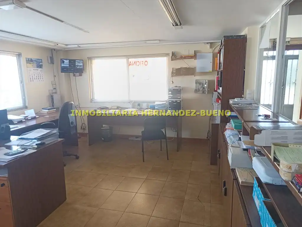 Büro zur Miete in Salamanca mit Klimaanlage, Heizung und Möbliert