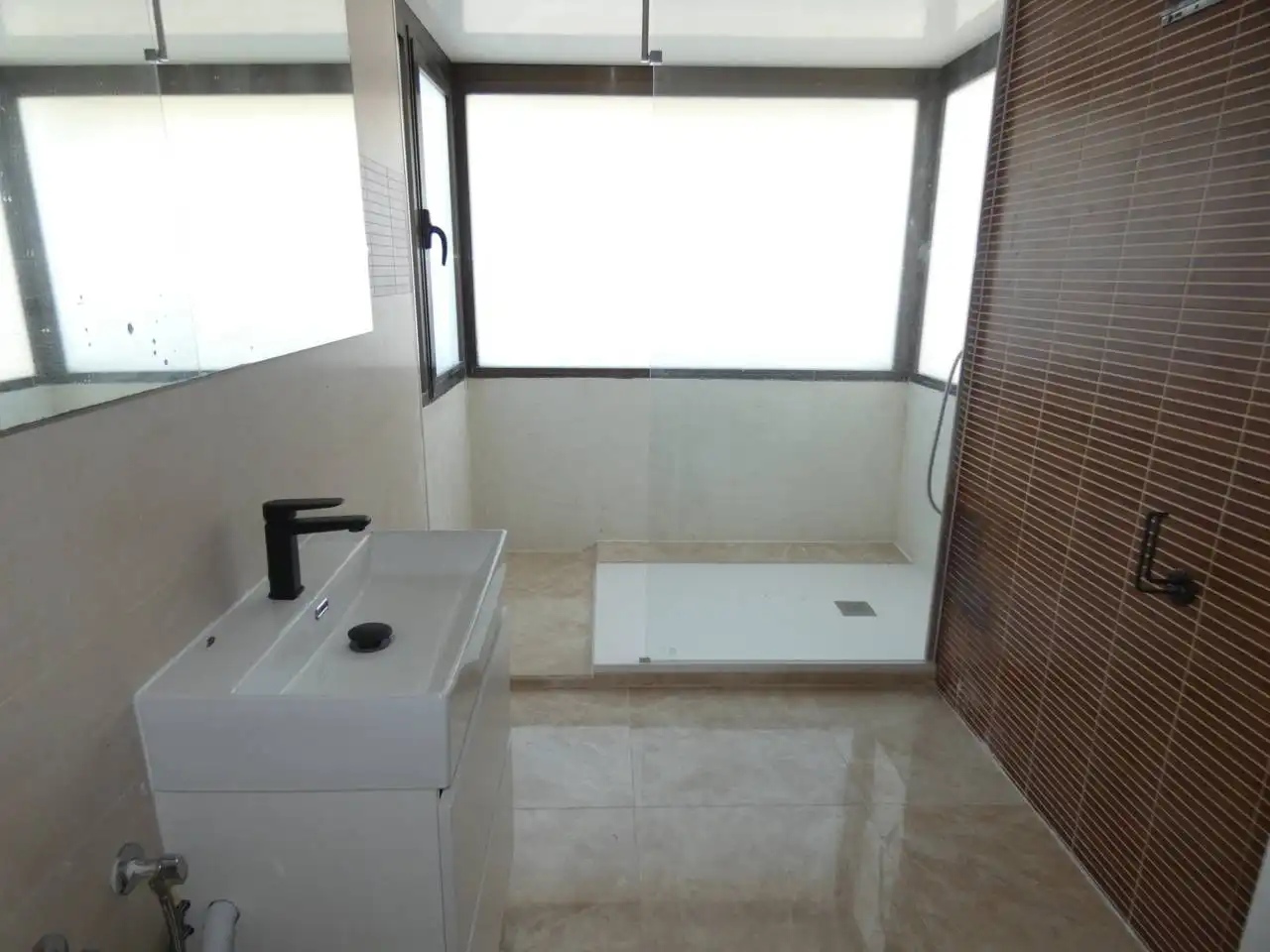 Bany de Àtic en venda en Peñíscola / Peníscola amb Parquet, Terrassa i Piscina comunitària