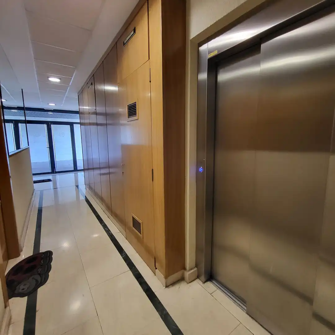 Piso en venta en Ávila con Calefacción, Terraza y Trastero