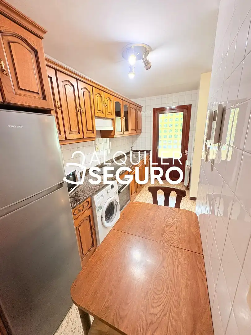 Wohnung zur Miete in Sopuerta, Bizkaia