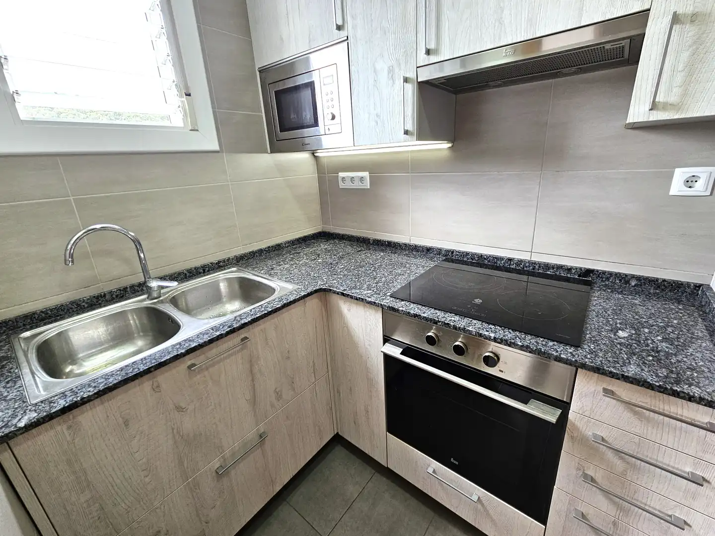Cocina de Piso en venta en Badalona con Calefacción