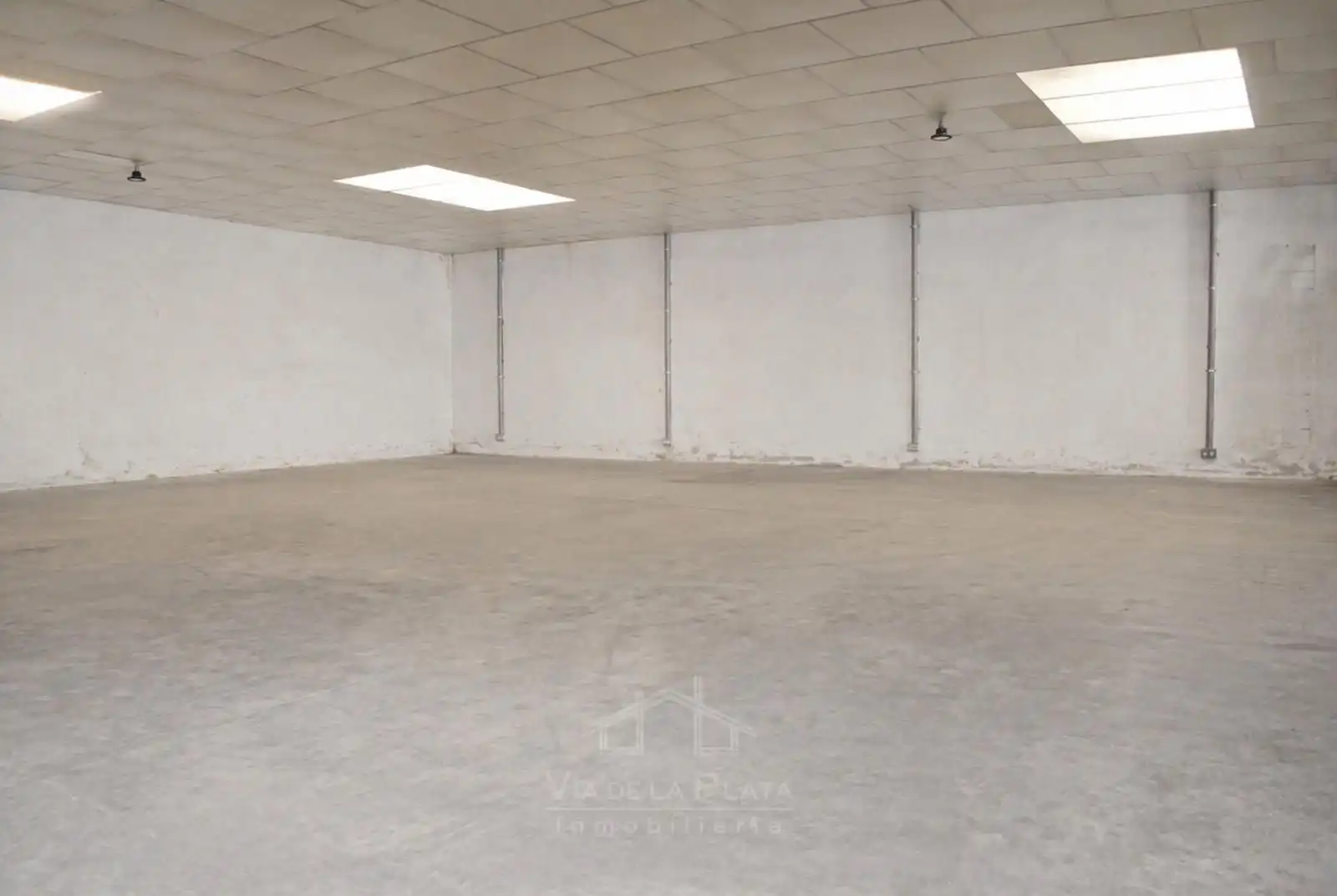 Industrial building for sale in Villares de la Reina, imagen 11