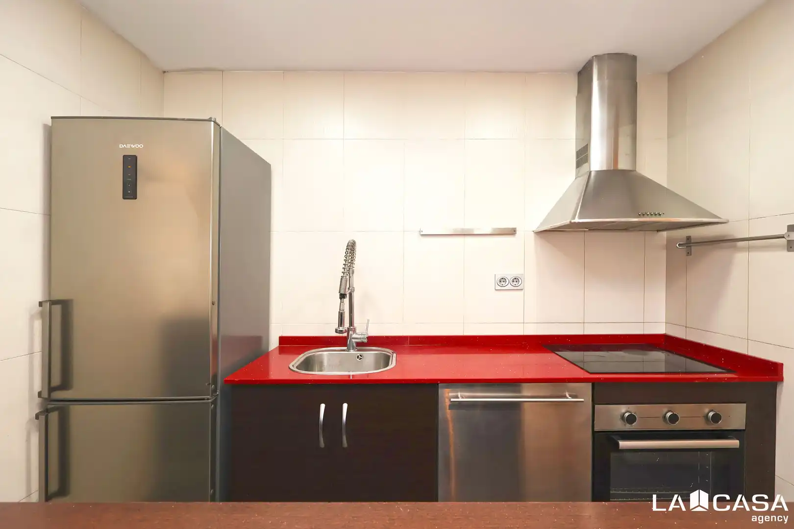 Cocina de Ático en venta en L'Hospitalet de Llobregat con Balcón