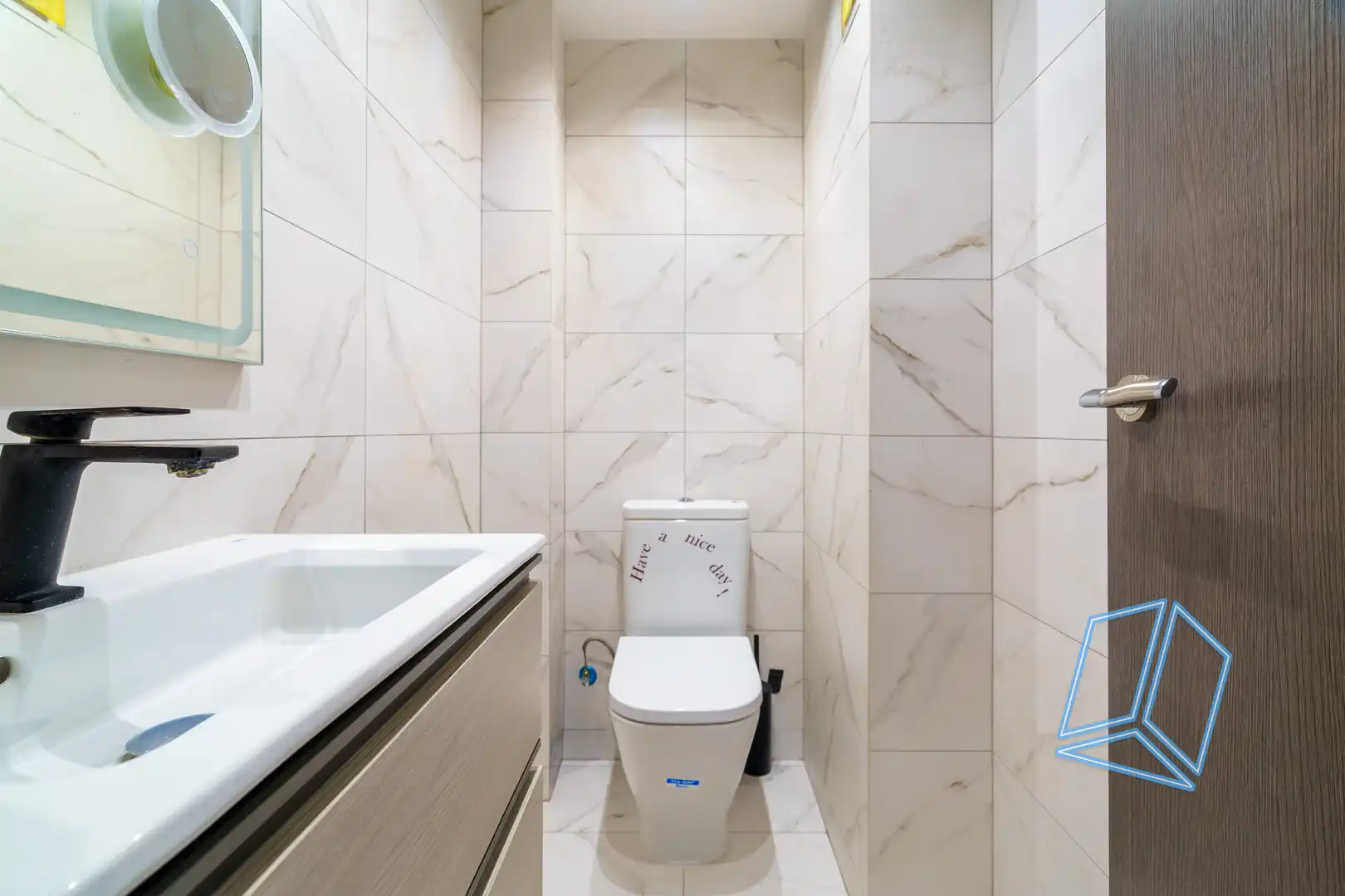Bathroom of Flat for sale in Barcelona  with Heating and Balcony