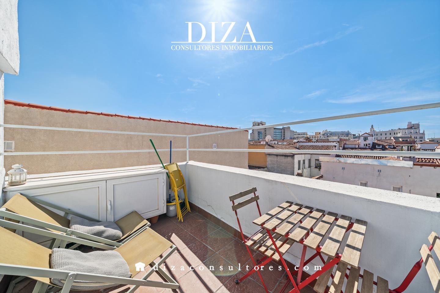 Exterior view of Duplex for sale in  Madrid Capital  with Air Conditioner, Heating and Terrace