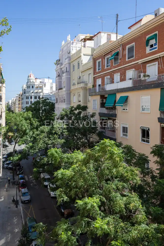 Außenansicht von Wohnung zur Miete in Valencia mit Klimaanlage, Heizung und Möbliert
