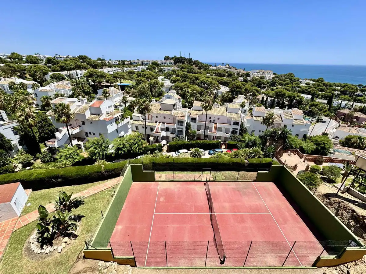 Vista exterior de Dúplex en venda en Mijas amb Aire condicionat, Calefacció i Terrassa
