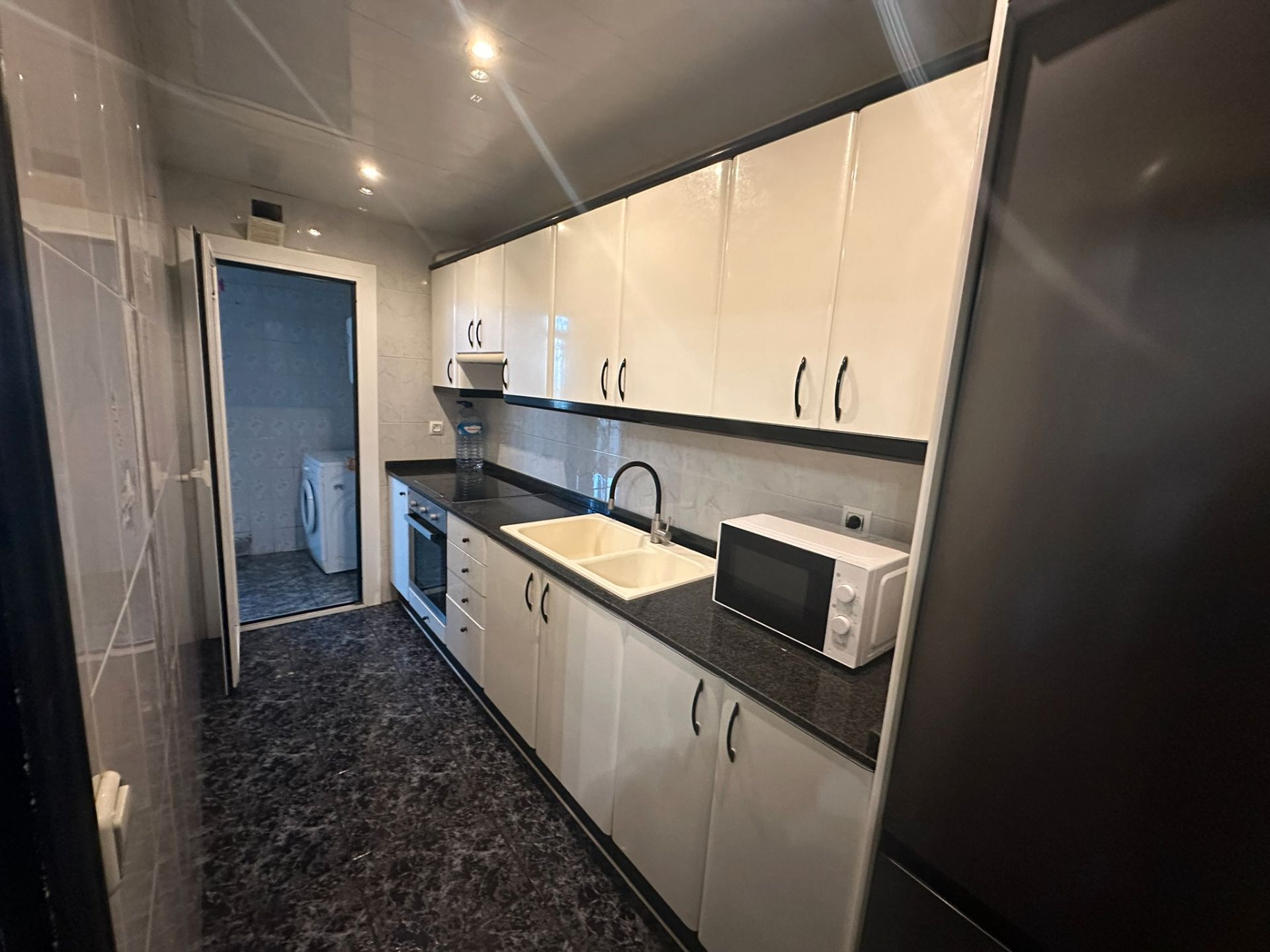 Cuina de Pis en venda en Santa Coloma de Gramenet amb Traster i Balcó