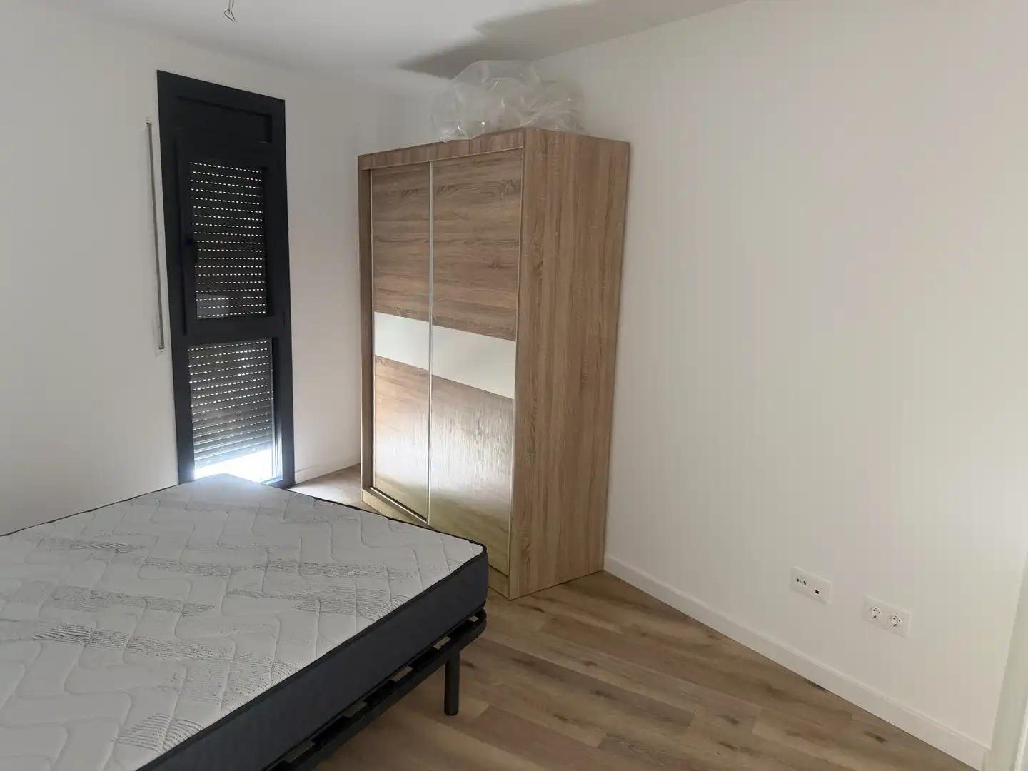 Schlafzimmer von Wohnungen zur Miete in Lleida mit Klimaanlage, Heizung und Parkett