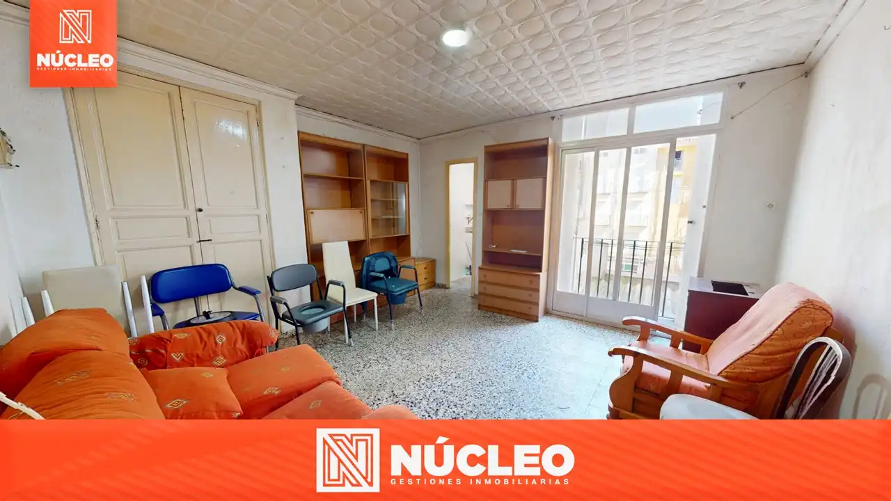 Habitación de Piso en venta en Alcoy / Alcoi con Balcón