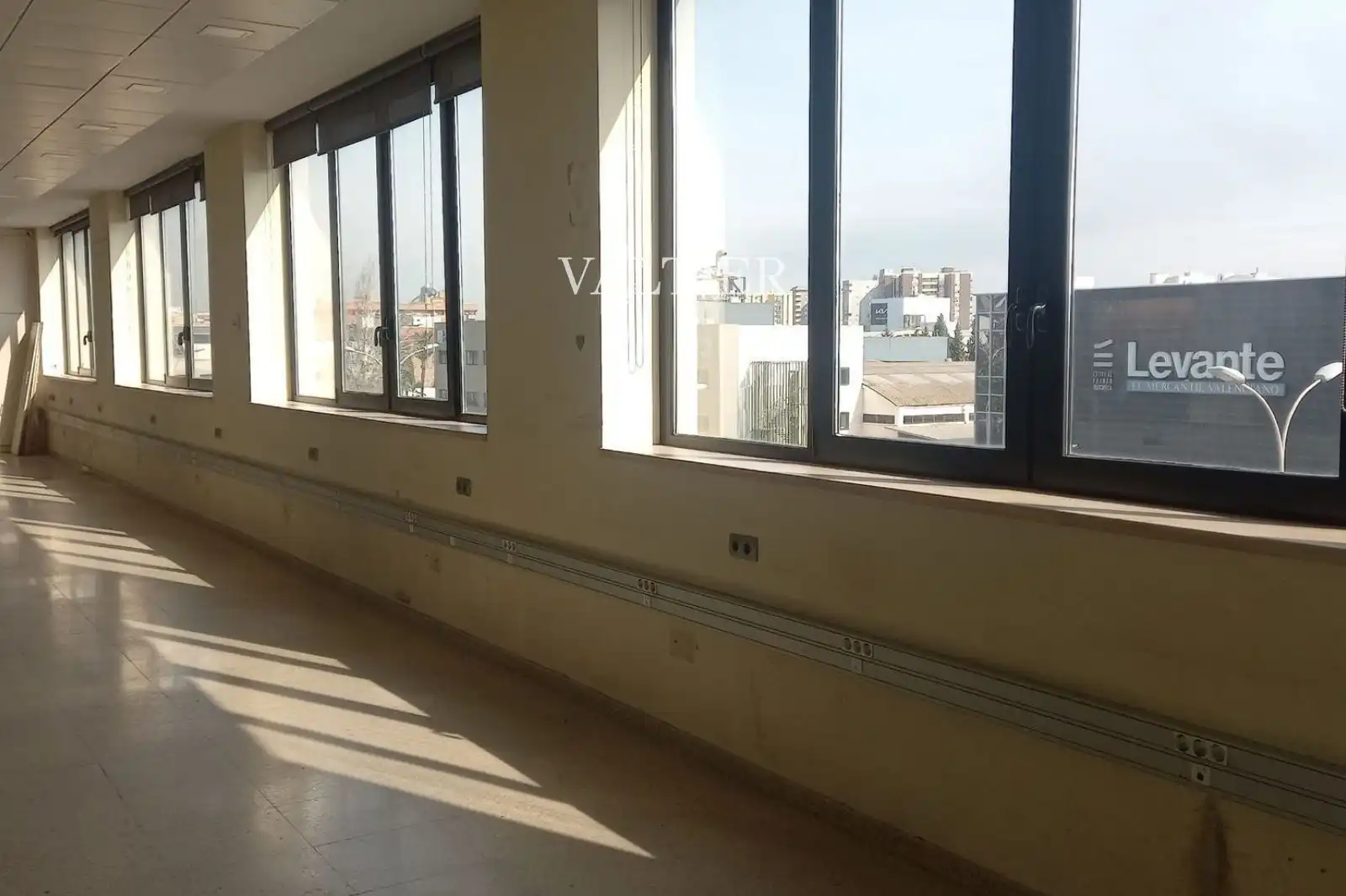 Office space with lift to rent in DELS TRAGINERS, imagen 2