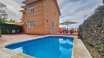 Swimming pool of House or chalet for sale in Aranjuez  with Air Conditioner, Heating and Private garden