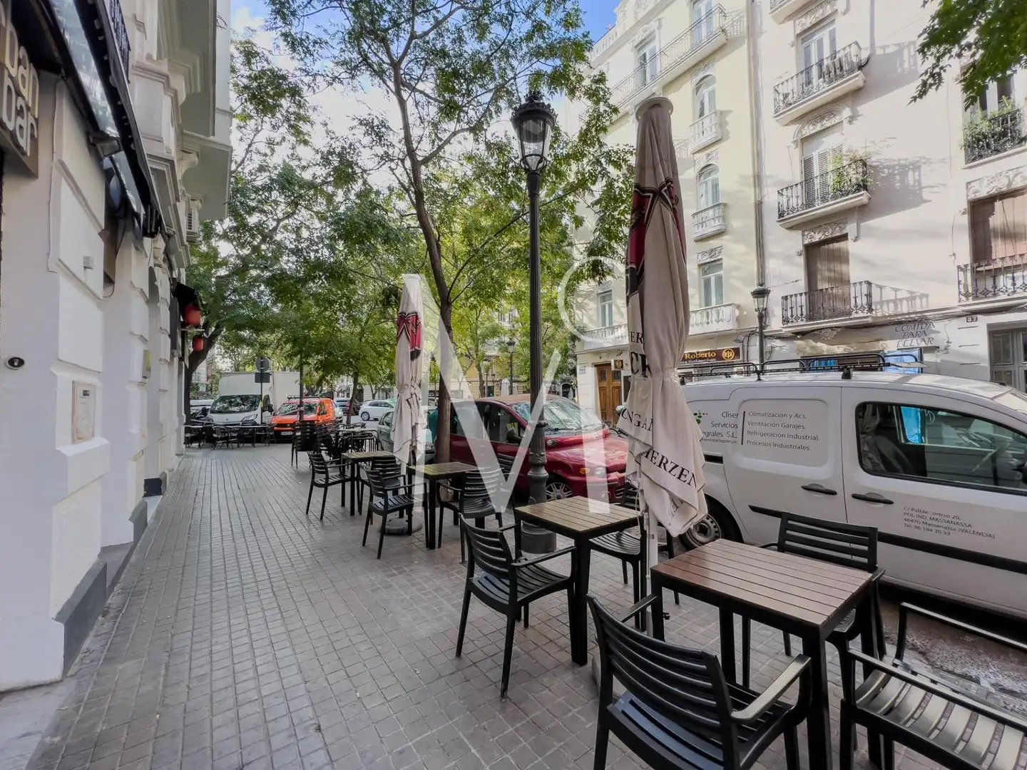 Vista exterior de Local de lloguer en Valencia
