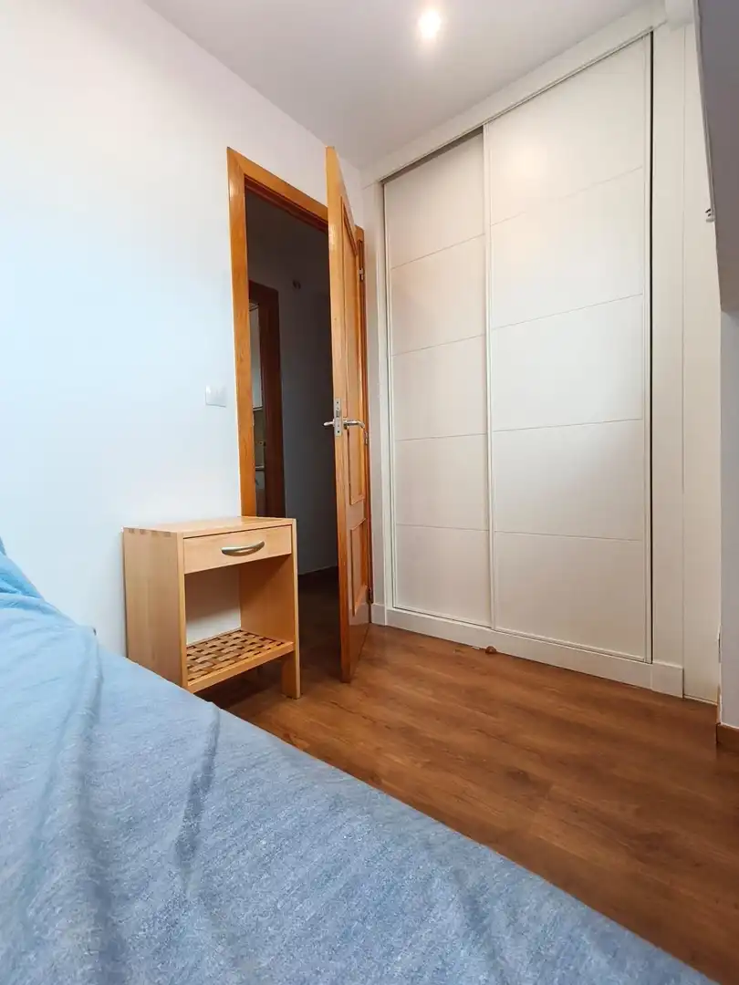 Dormitori de Àtic en venda en Burgos amb Calefacció i Moblat