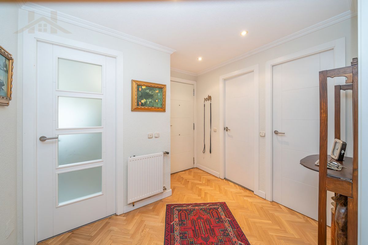 House or chalet for sale in Torrelodones  with Air Conditioner, Heating and Private garden