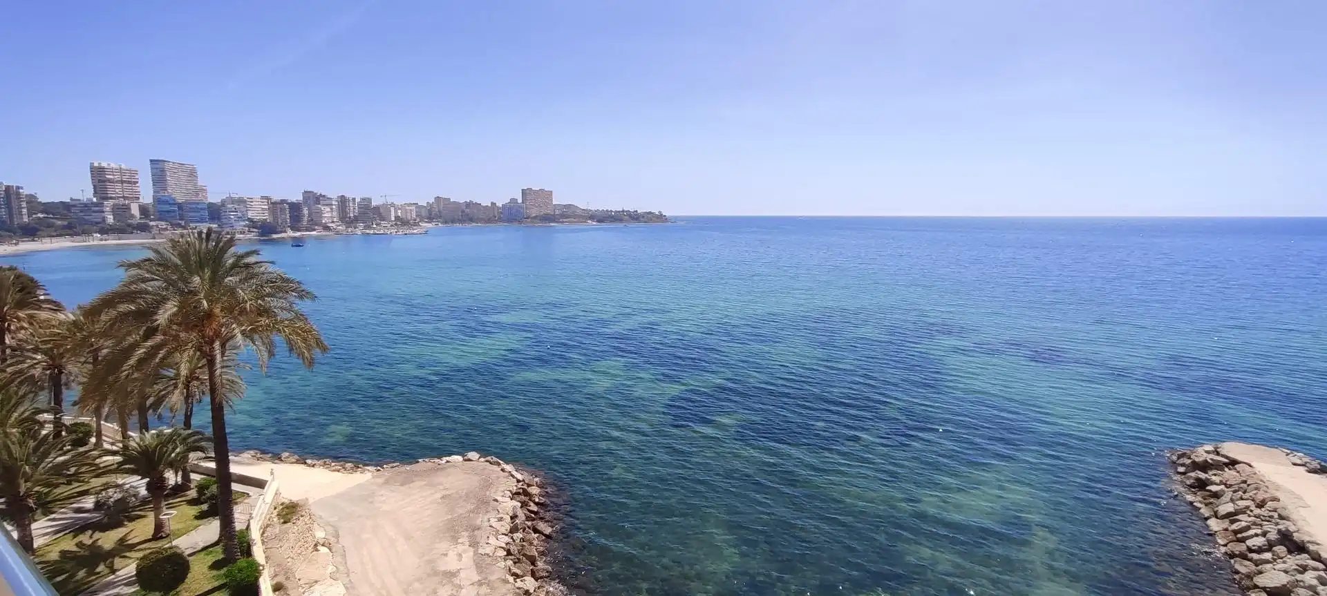 Vista exterior de Pis de lloguer en Alicante / Alacant amb Aire condicionat, Jardí privat i Balcó