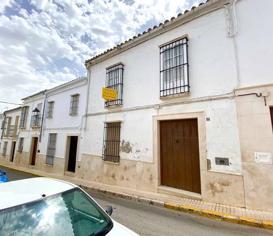 Casa-chalet en Venta en Estepa