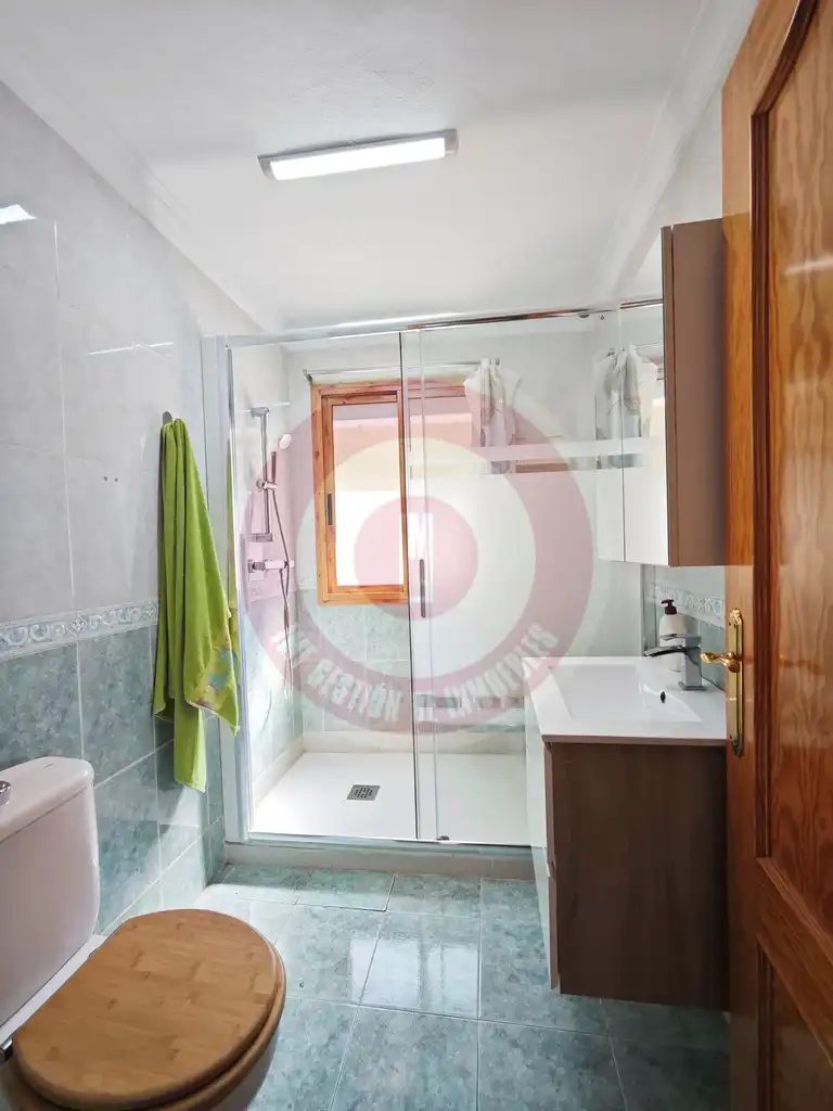 Bany de Casa o xalet en venda en Vélez-Málaga amb Aire condicionat i Terrassa