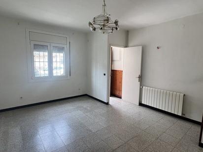 Living room of Single-family semi-detached for sale in Figueres  with Air Conditioner, Heating and Terrace