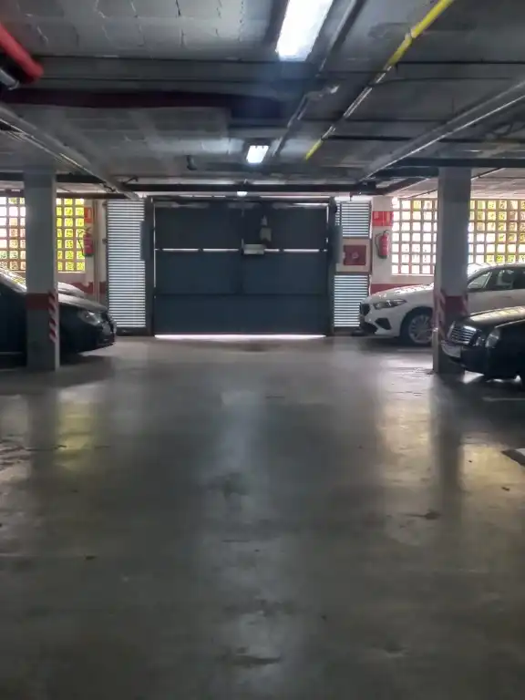 Parkplatz von Dachboden zum Verkauf in Vélez-Málaga mit Terrasse, Abstellraum und Gemeinschaftspool