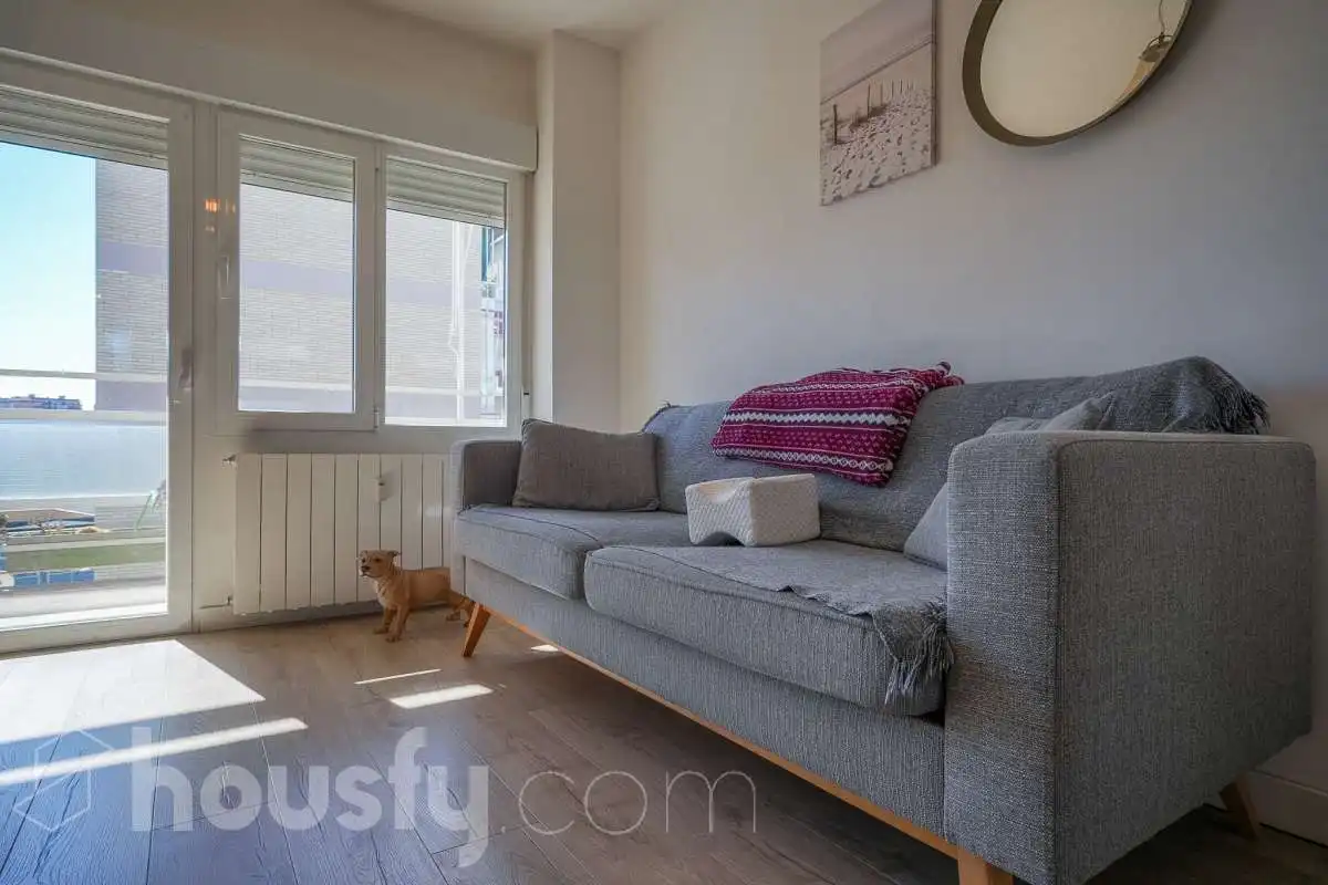 Sala de estar de Piso en venta en Madrid con Calefacción, Terraza y Trastero