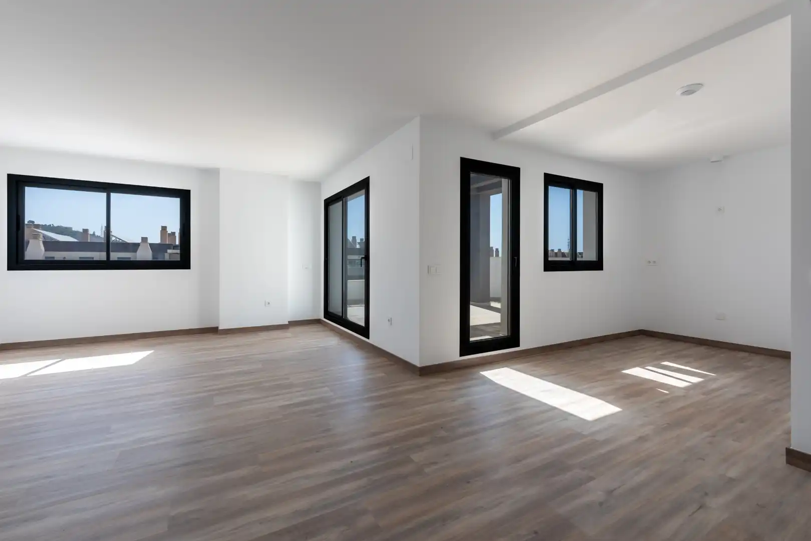 Living room of Flat for sale in Málaga  with Air Conditioner, Terrace and Storage room