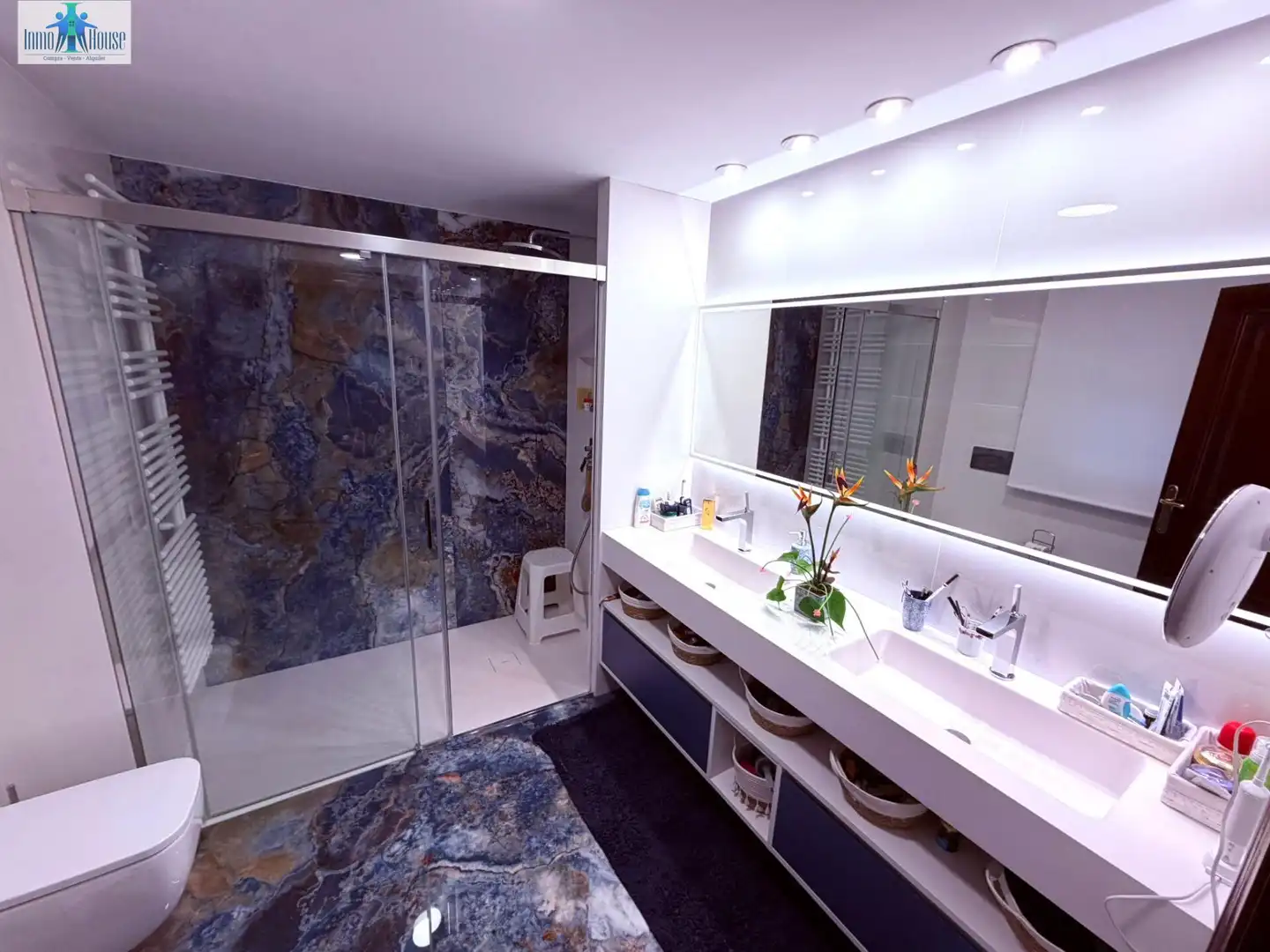 Bathroom of Detached homes for sale in Albacete  with Air Conditioner, Heating and Terrace