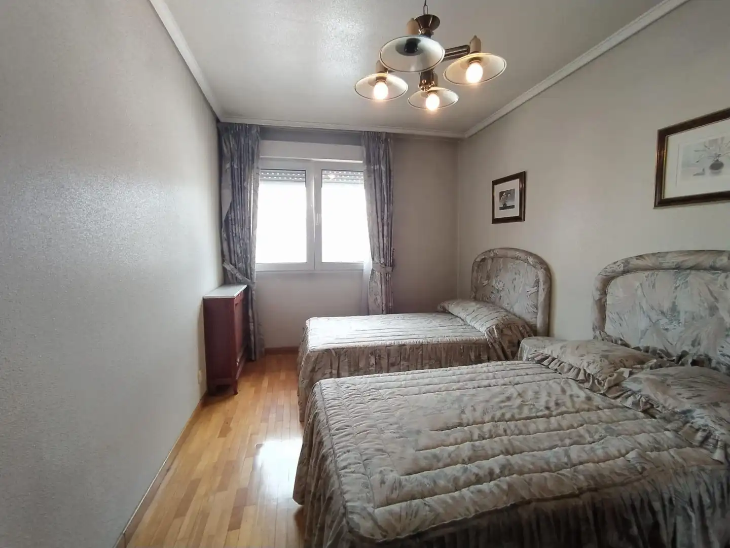 Habitación de Dúplex en venta en Ponferrada con Calefacción, Parquet y Trastero