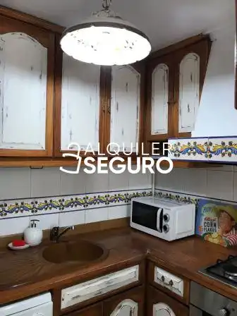 Cocina de Piso de alquiler en Vitoria - Gasteiz con Calefacción y Amueblado