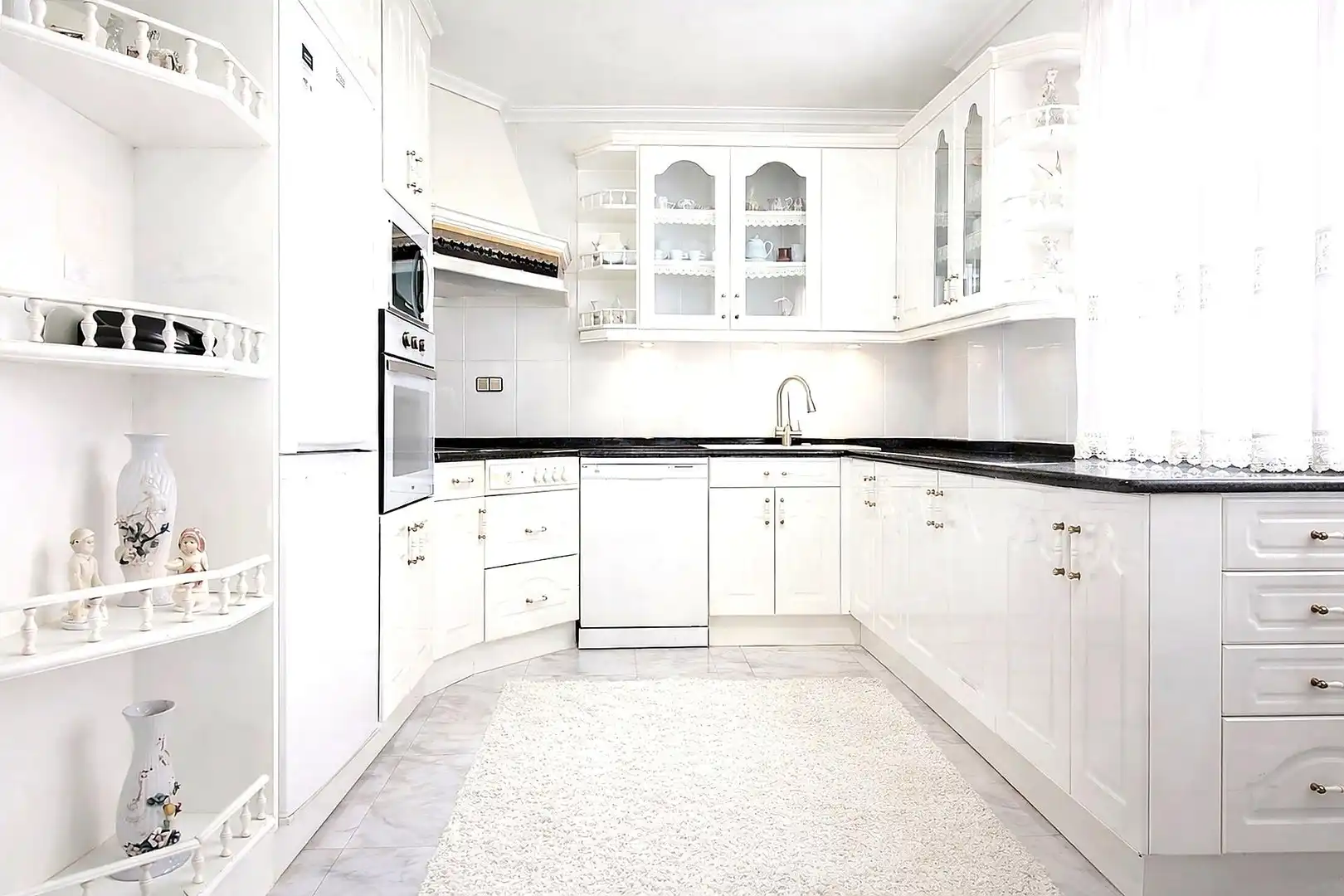 Kitchen of Houses for sale in Torrelavega   with Heating, Private garden and Terrace