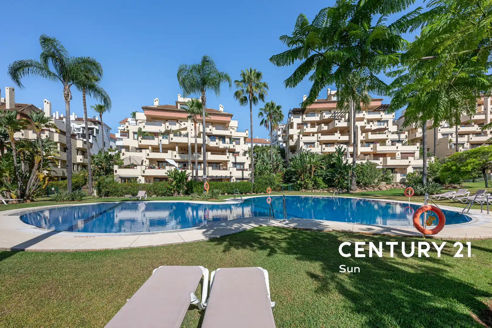 Apartament amb piscina en venda a Calle Sierra Cazorla