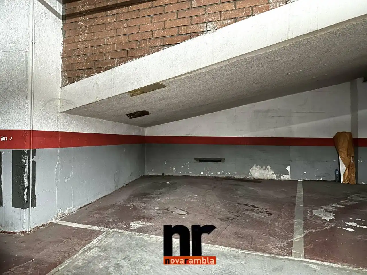 Parkplatz von Garage zum Verkauf in Ripollet