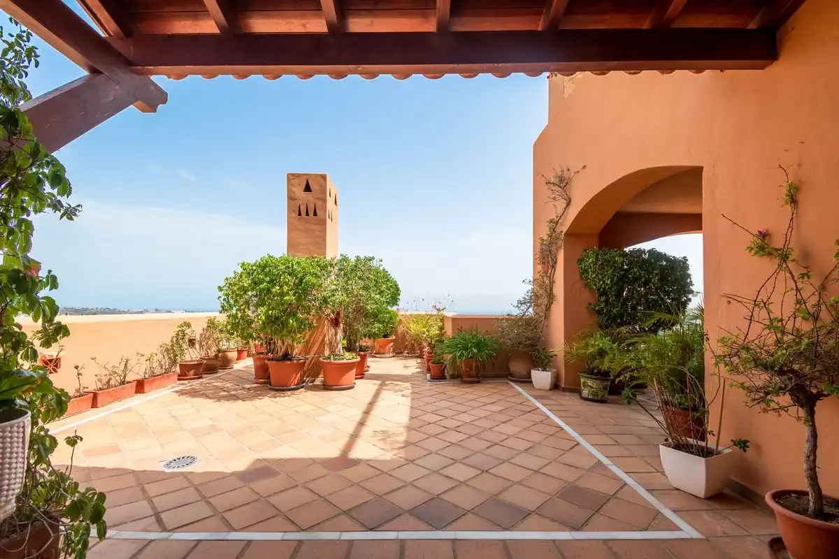 Apartament amb piscina en venda a Nueva Andalucía, imagen 4