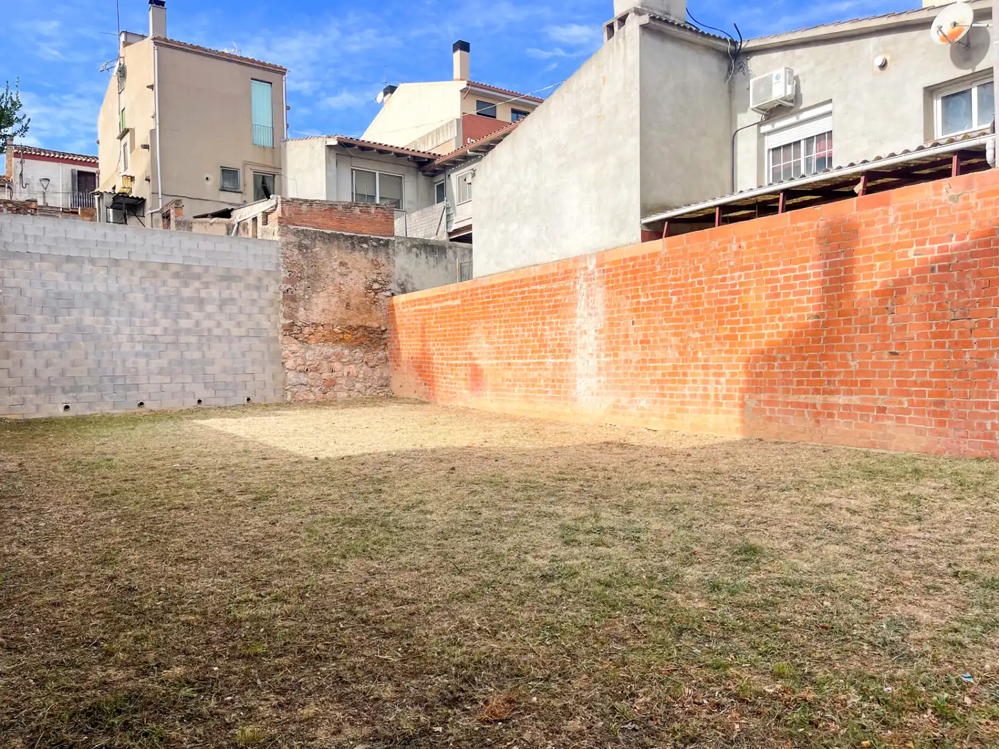 Terreno residencial en venta en Carrer Milà i Fontanals 8, imagen 3