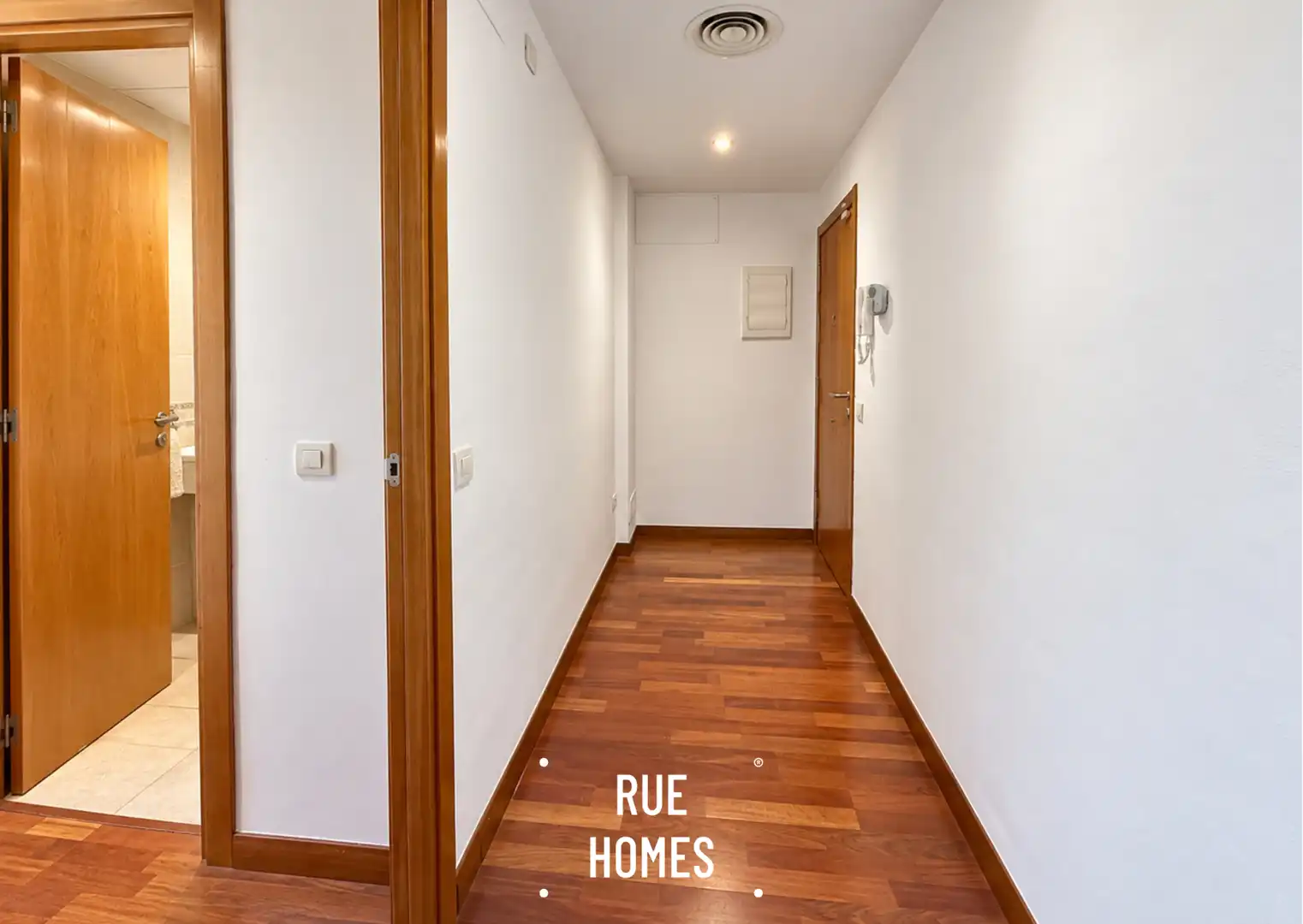 Piso con ascensor en venta en Carrer de Folch i Torres, imagen 2