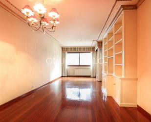 Living room of Flat for sale in Vigo   with Heating, Parquet flooring and Terrace