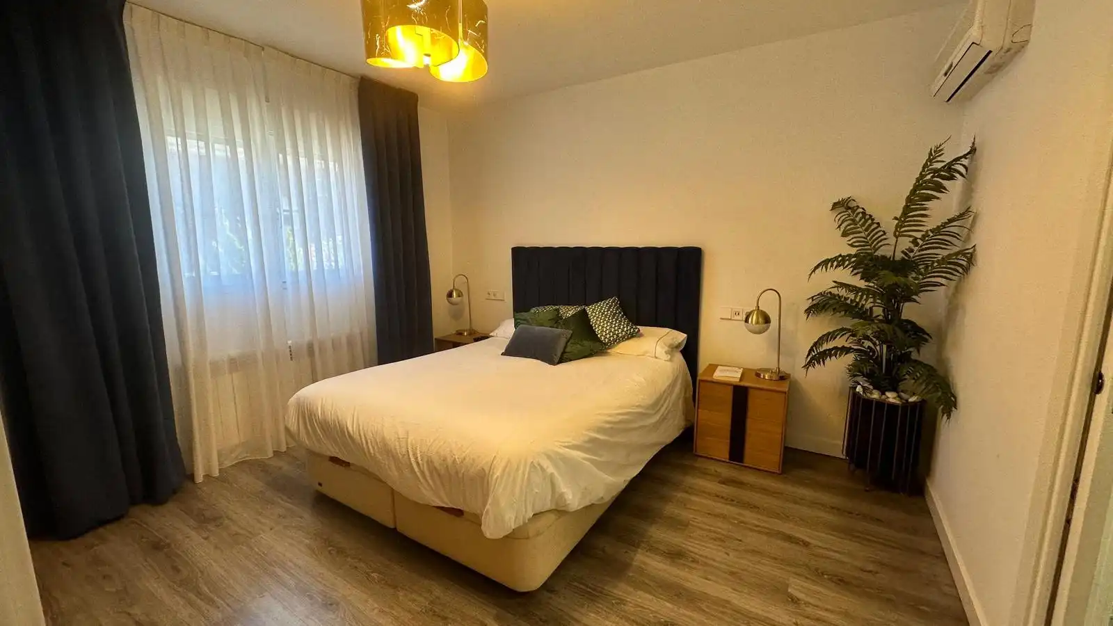 Bedroom of Detached homes for rent in Alcorcón  with Air Conditioner, Heating and Private garden