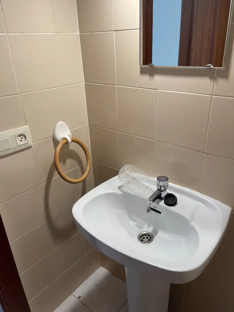 Business premises to rent in Carrer Bisbe Lorenzana, imagen 4