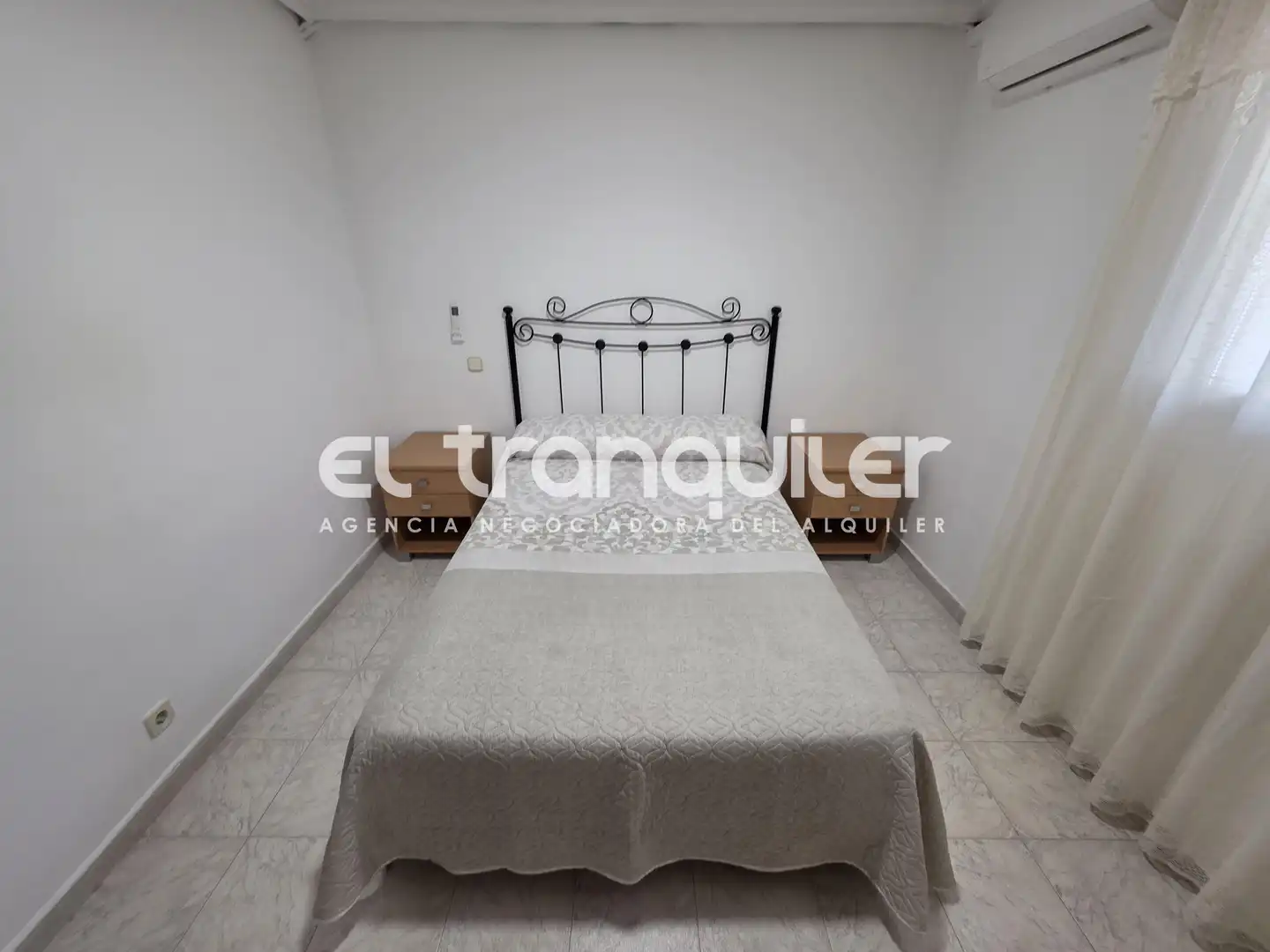 Flat for rent in Calle Escalona, Aluche