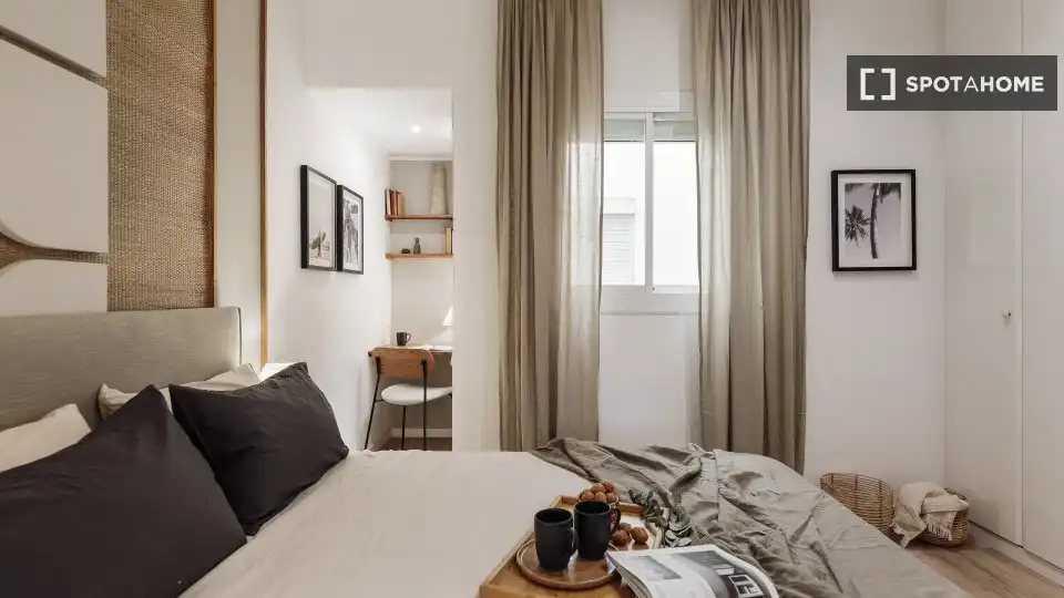 Bedroom of Flat for rent in Barcelona  with Air Conditioner, Heating and Furnished