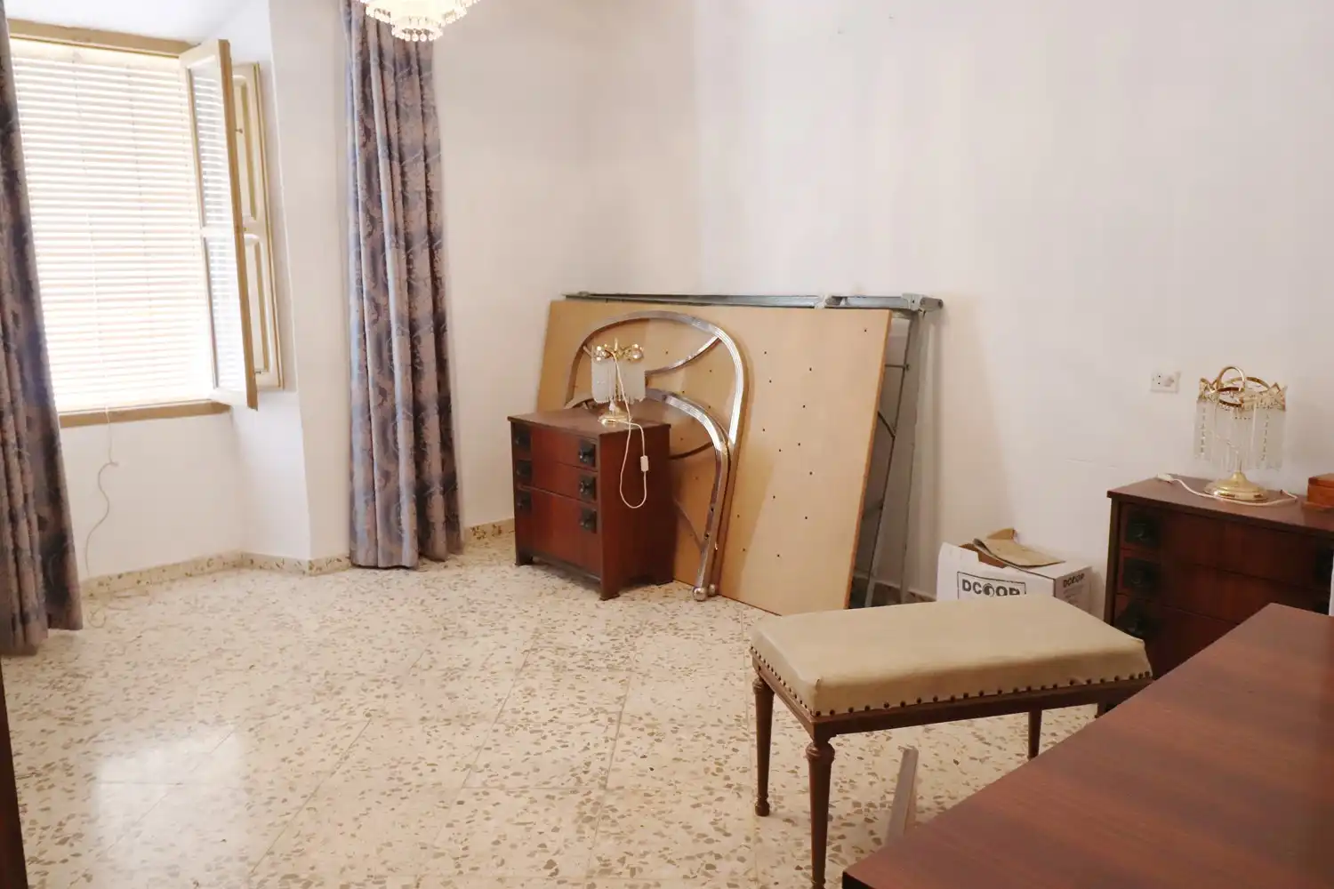 Dormitori de Casa o xalet en venda en Íllora amb Jardí privat i Moblat