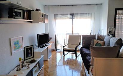 Living room of Apartment to rent in Las Rozas de Madrid  with Heating, Washing machine and Community pool