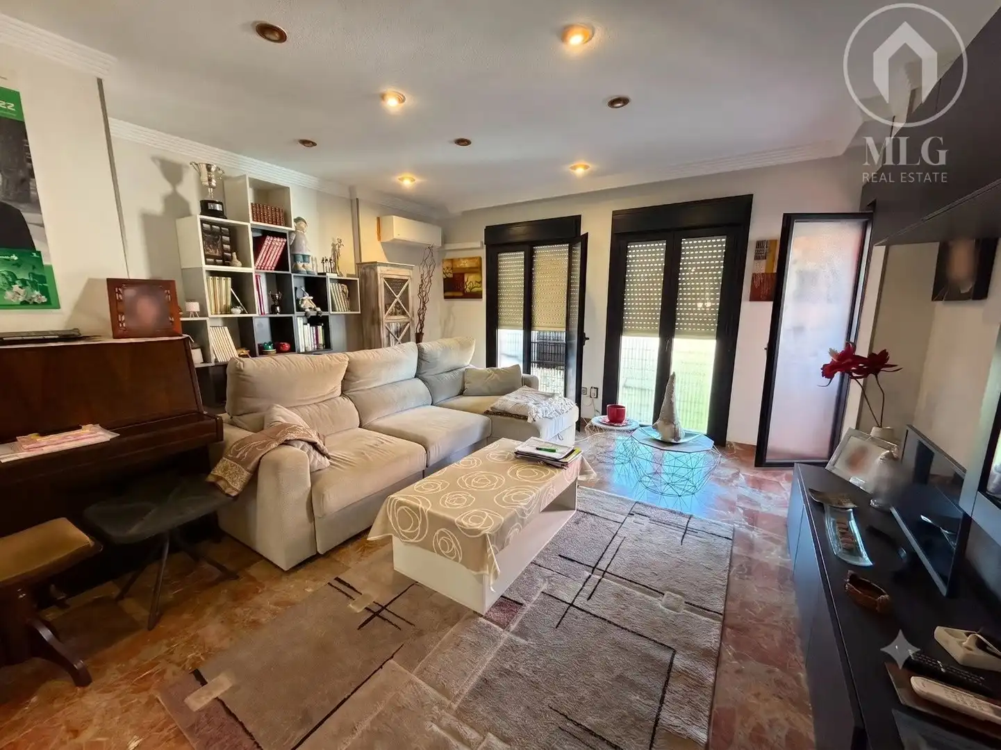 Piso con ascensor en venta en Alfredo Catalani, imagen 2